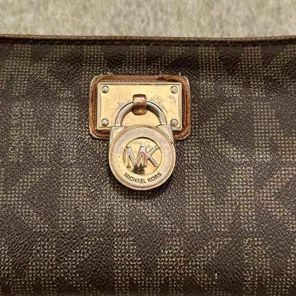 Michael Kors Wallet - Picture 3 of 5